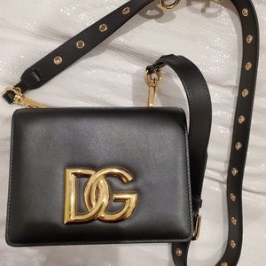 Dolce & Gabanna Black logo-plaque Crossbody bag